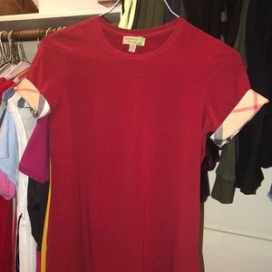 Burberry tshirt